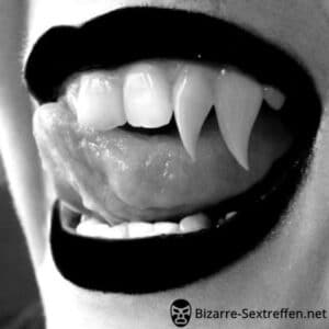 Echte Vampirin sucht Blutopfer – vampir-fetisch-Rollenspiele mit Fangbiss & Aussaugung